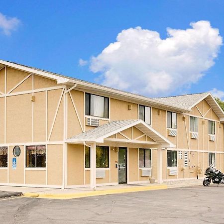 Super 8 By Wyndham Long Prairieモーテル エクステリア 写真