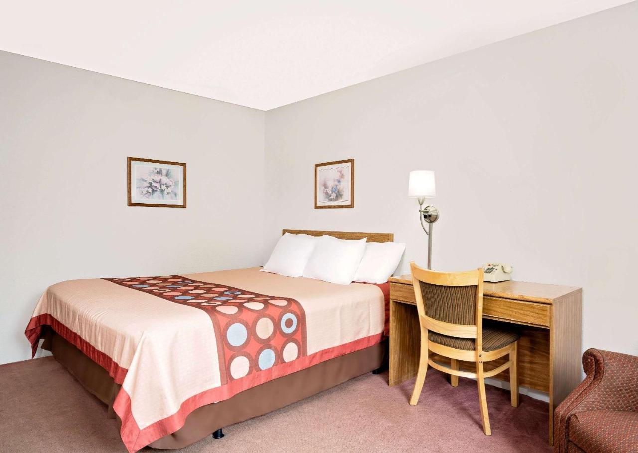 Super 8 By Wyndham Long Prairieモーテル エクステリア 写真