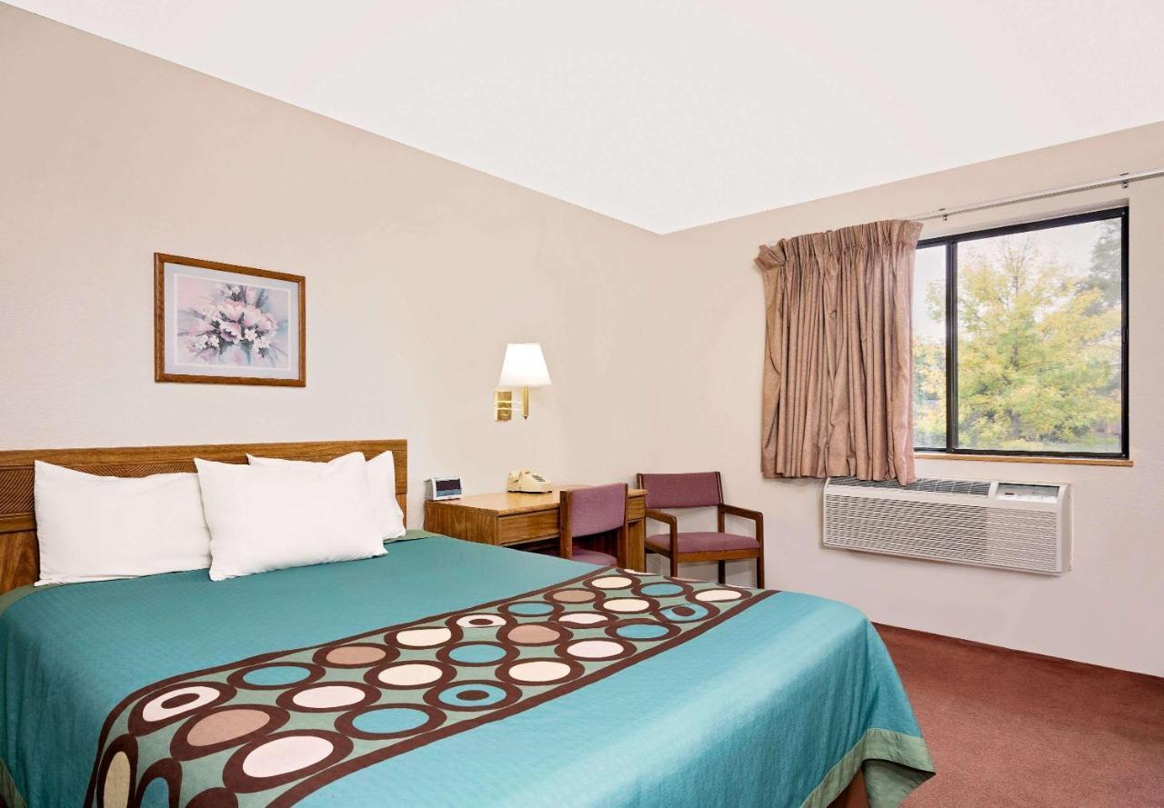 Super 8 By Wyndham Long Prairieモーテル エクステリア 写真